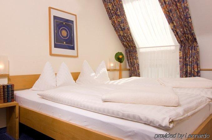 Hotel Nibelungen Hof Xanten Room photo